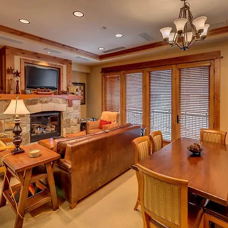 Catamount Lodge 206B By East West Hospitality